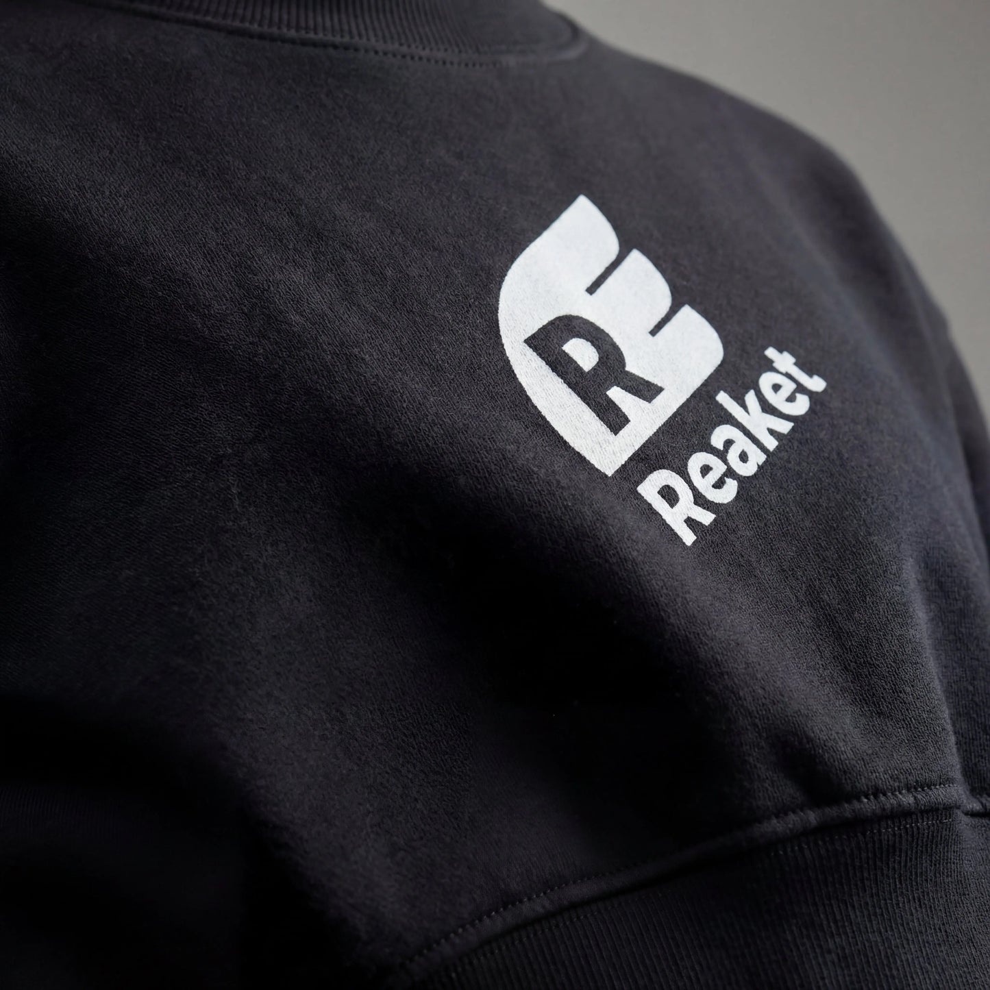 Sweatshirt Oumé court2 Reaket, une marque de vêtements de sport