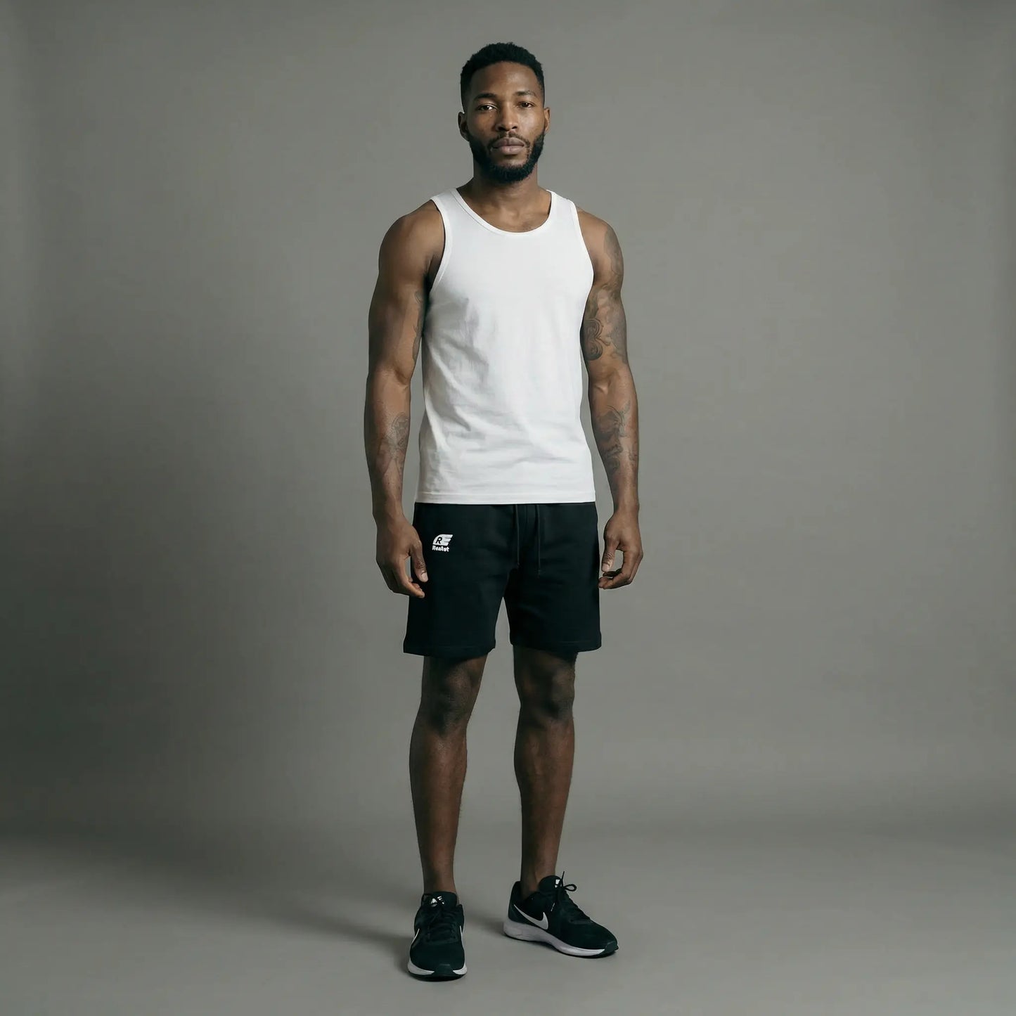 Short Babi unisexe Reaket, une marque de vêtements de sport