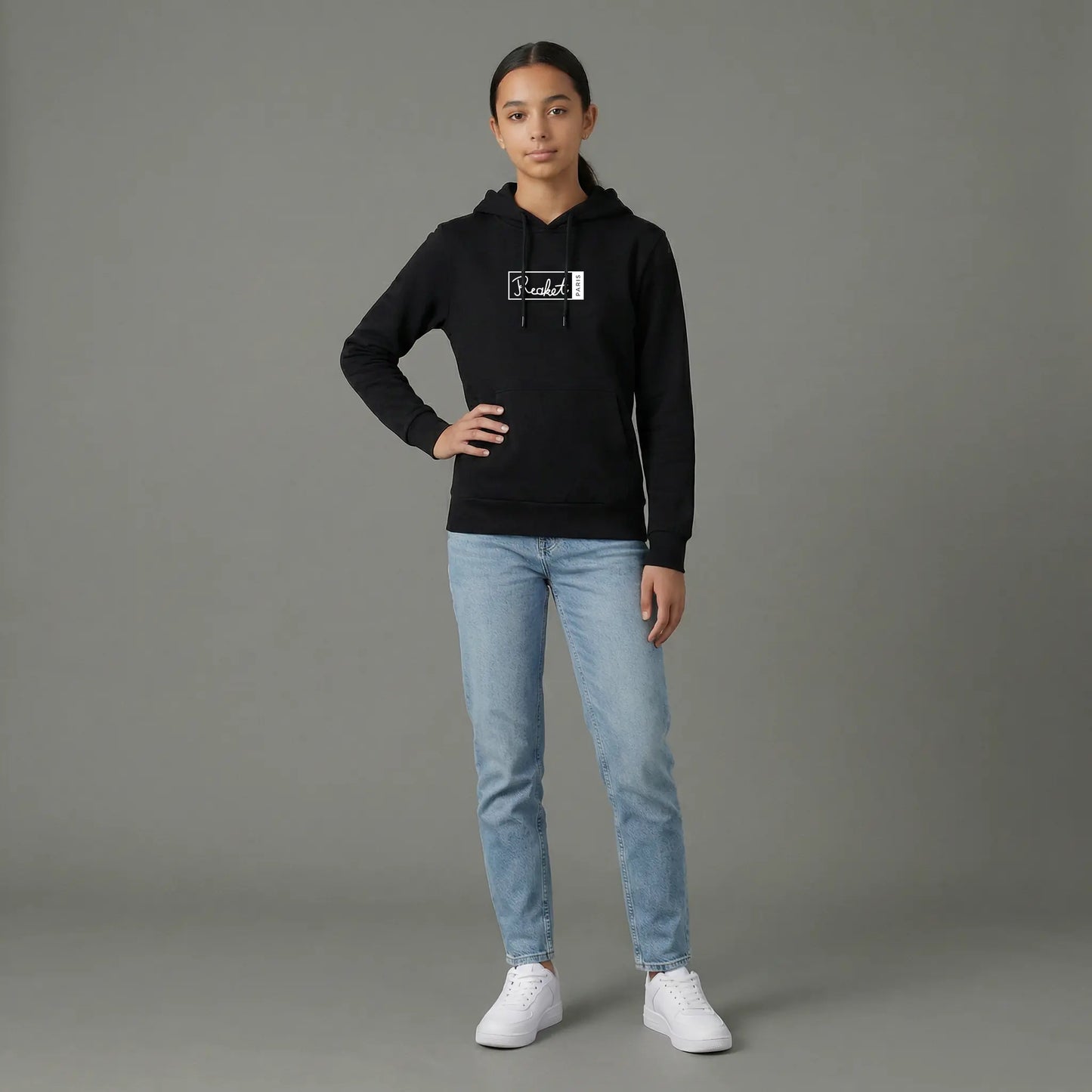 Sweat à capuche Tiassa 2 Reaket, une marque de vêtements de sport