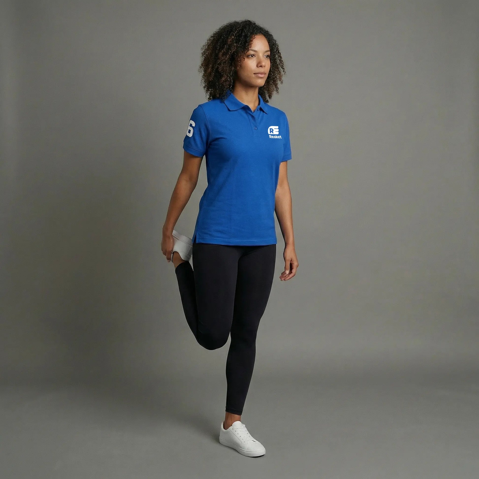 Polo Reaket Taï Unisexe Reaket, une marque de vêtements de sport
