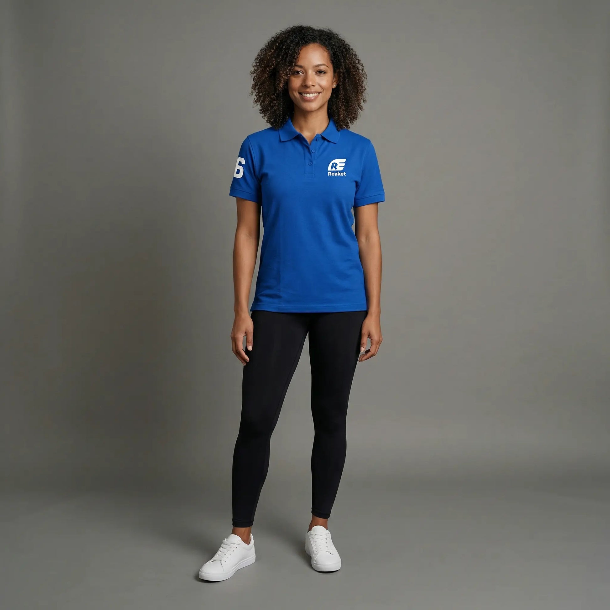 Polo Reaket Taï Unisexe Reaket, une marque de vêtements de sport