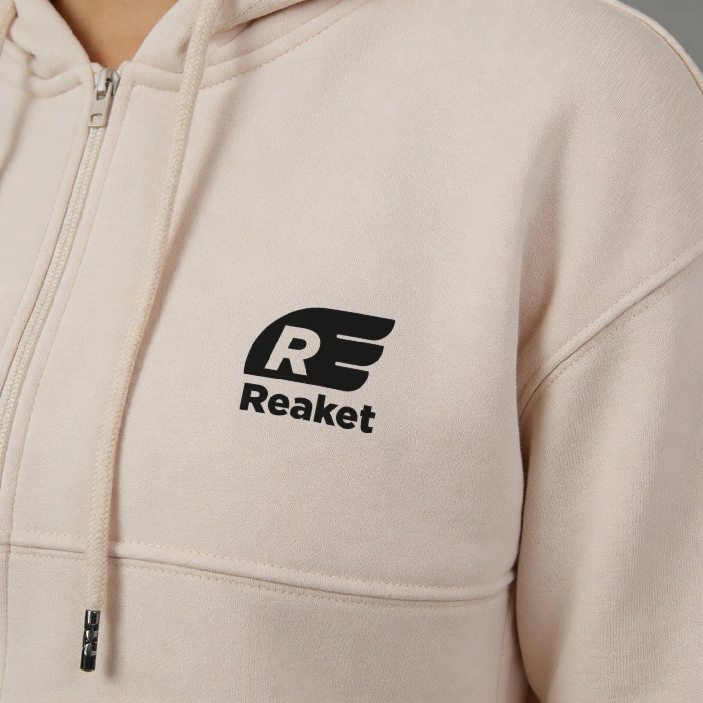 Coolgirl Sweat et Jogging Reaket, une marque de vêtements de sport