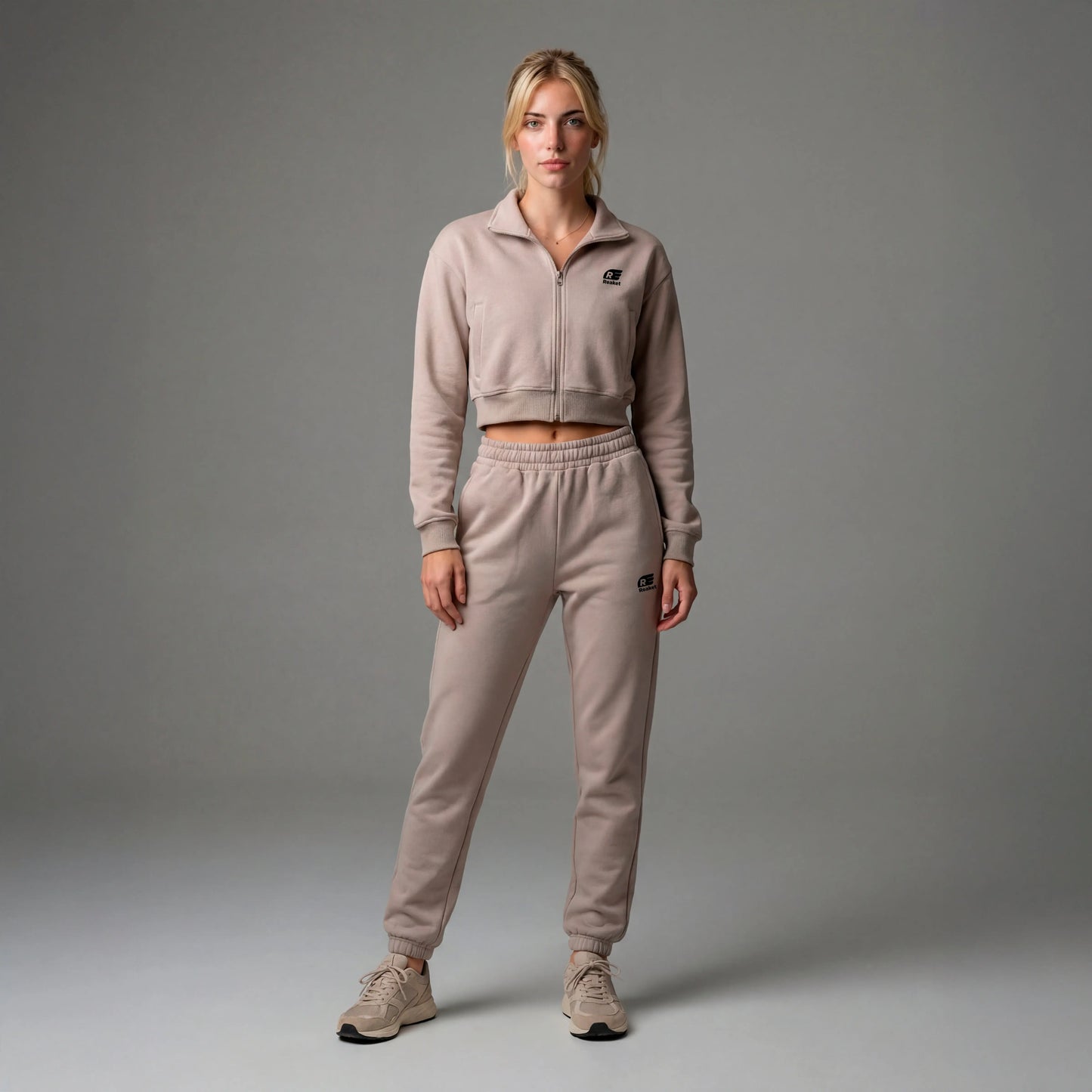 Ensemble Sweat Guiglo Reaket, une marque de vêtements de sport