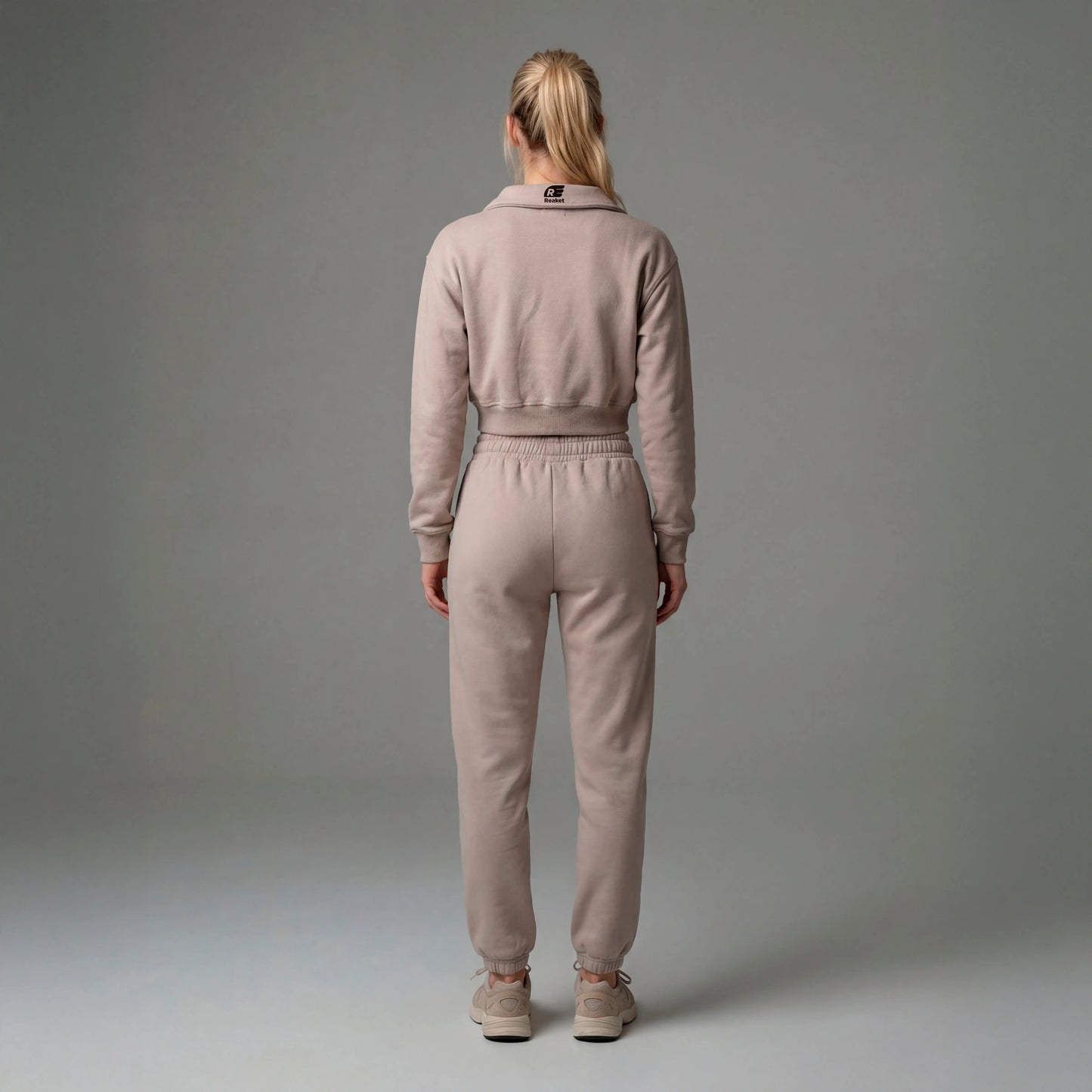 Ensemble Sweat Guiglo Reaket, une marque de vêtements de sport