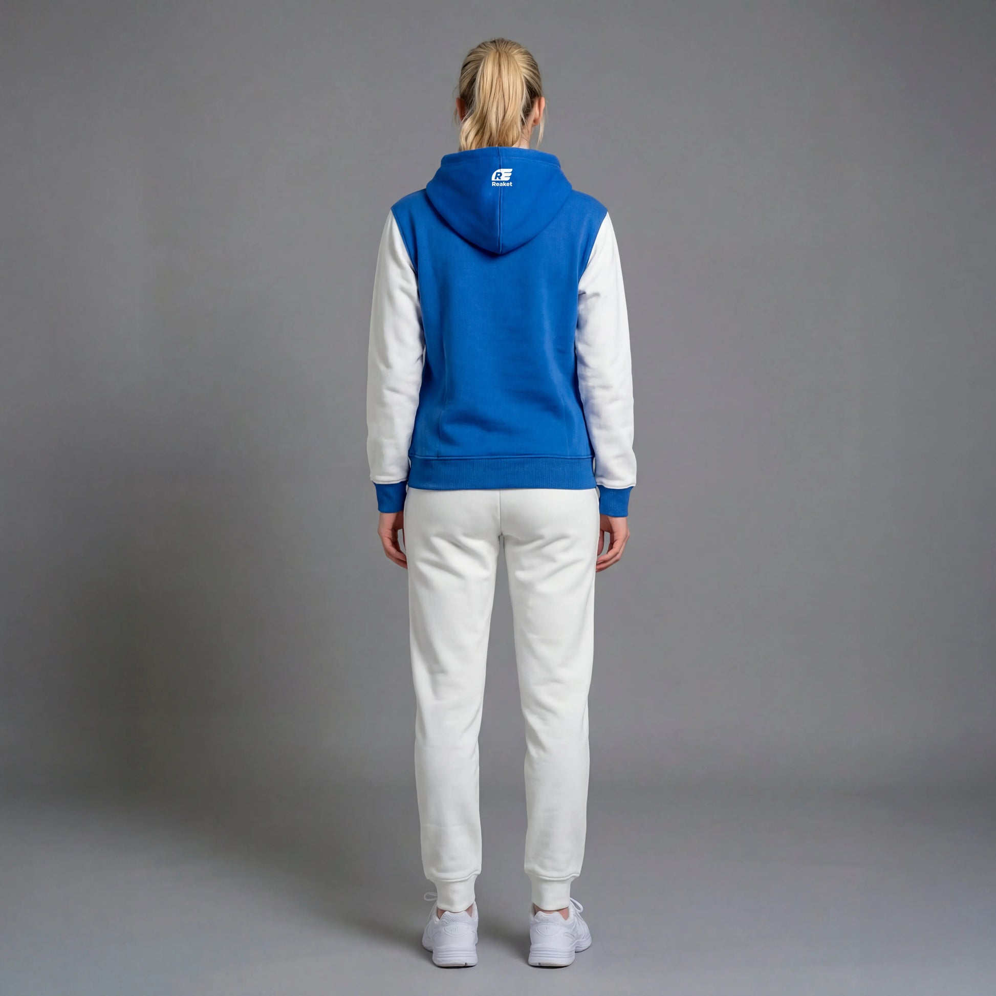 Ensemble Sweat Agboville Reaket, une marque de vêtements de sport
