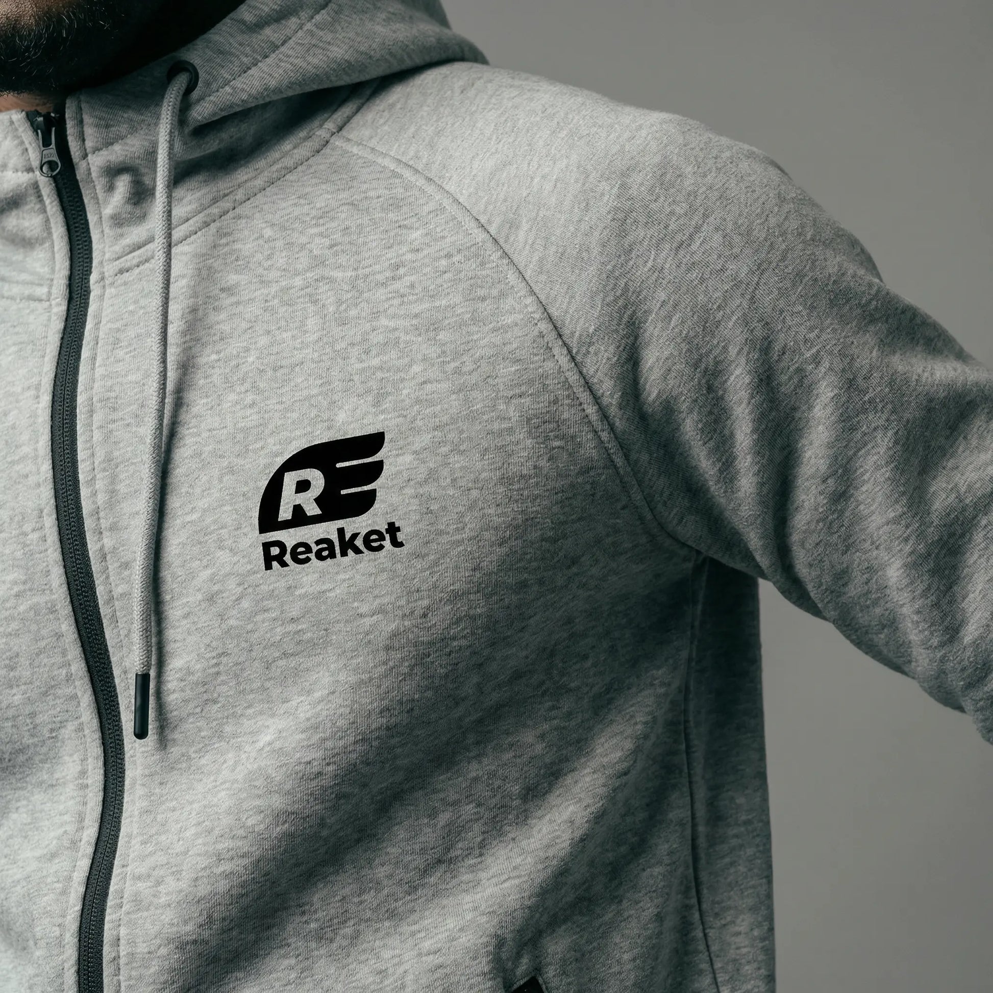 Ensemble Sweat Aboudé Zippé Reaket, une marque de vêtements de sport