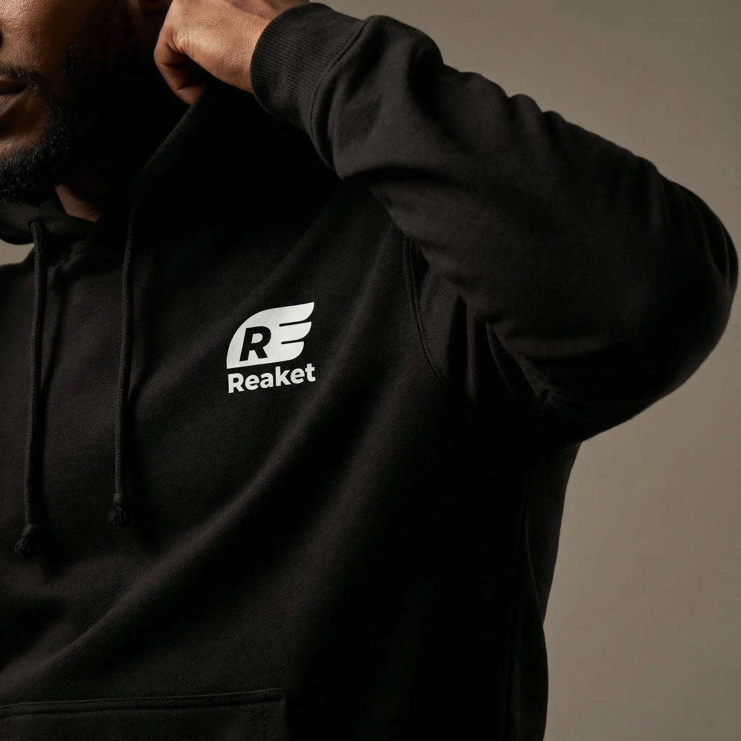 Sweat Tiassa Mixte Reaket, une marque de vêtements de sport