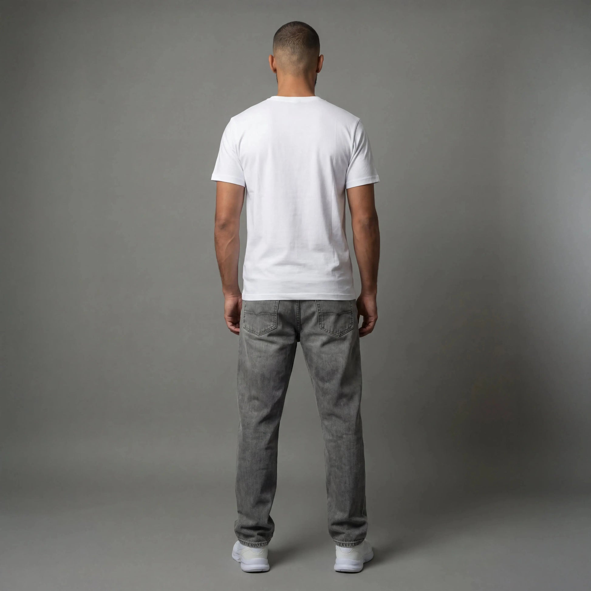 T-shirt V Korhogo Reaket, une marque de vêtements de sport