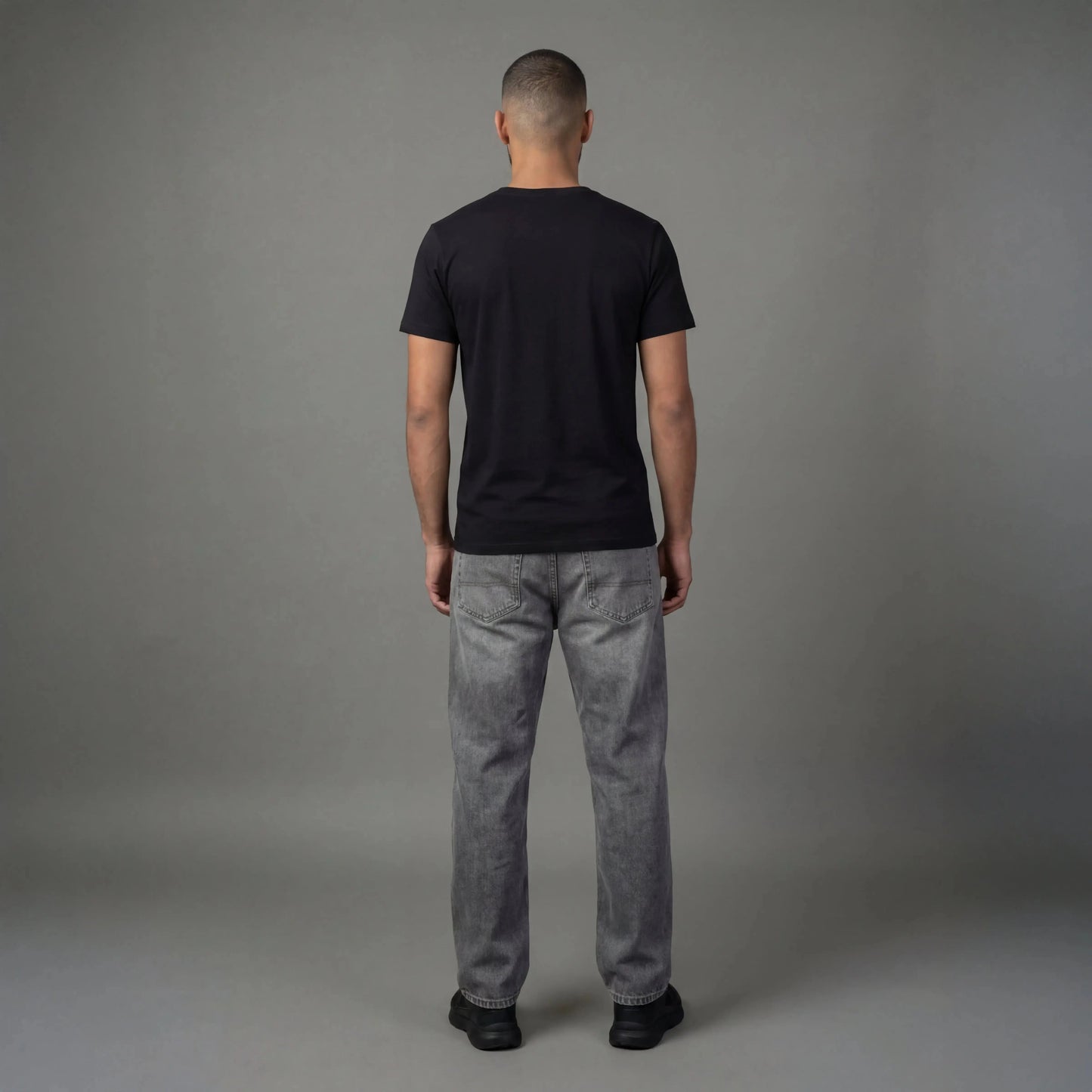 T-shirt V Korhogo Reaket, une marque de vêtements de sport