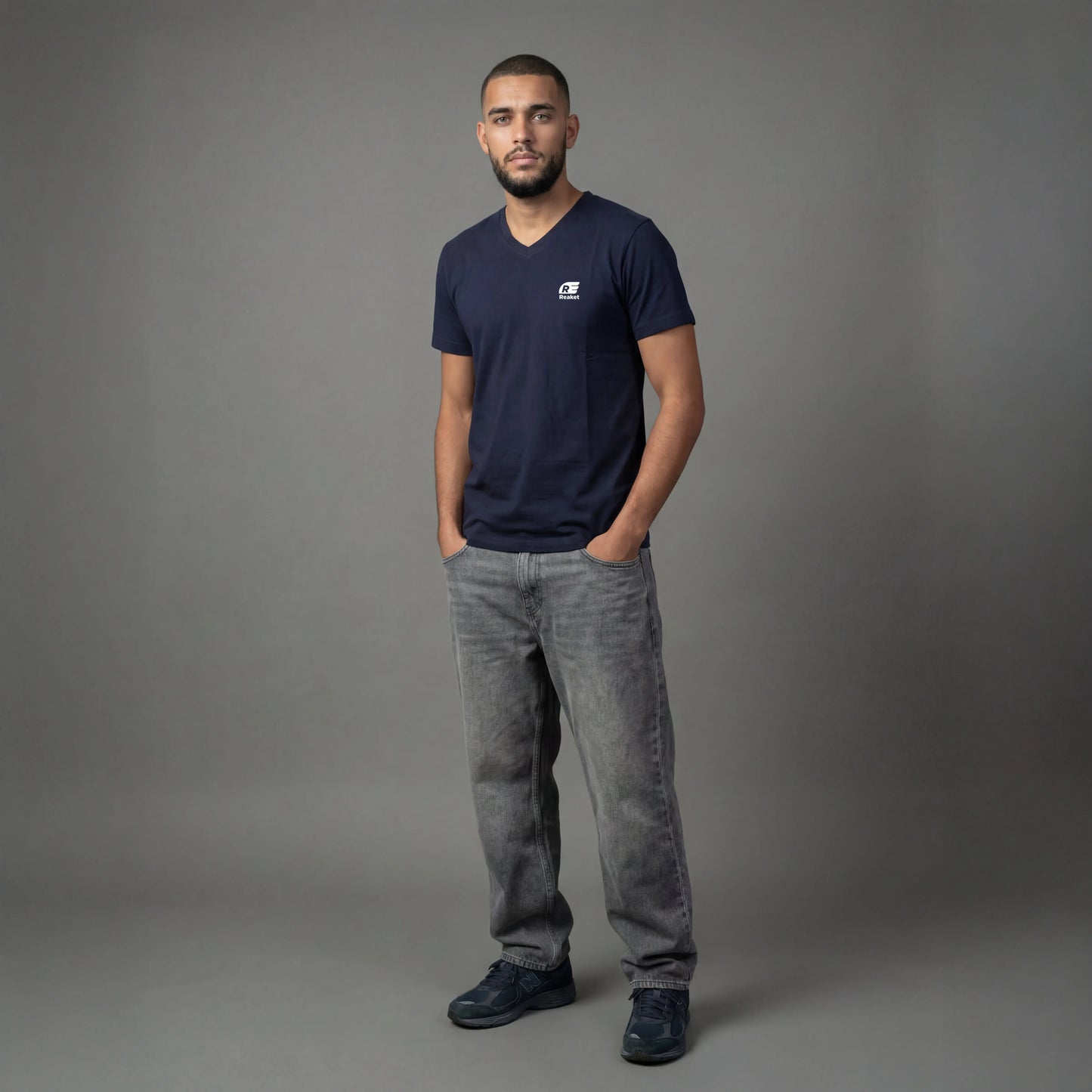 T-shirt V Korhogo Reaket, une marque de vêtements de sport