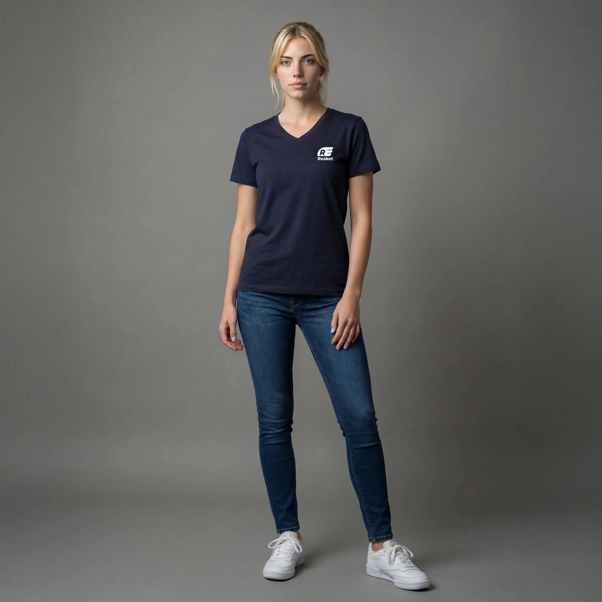 T-shirt V Korhogo Reaket, une marque de vêtements de sport