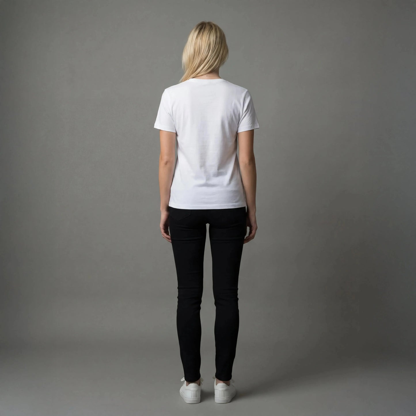 T-shirt V Korhogo Reaket, une marque de vêtements de sport