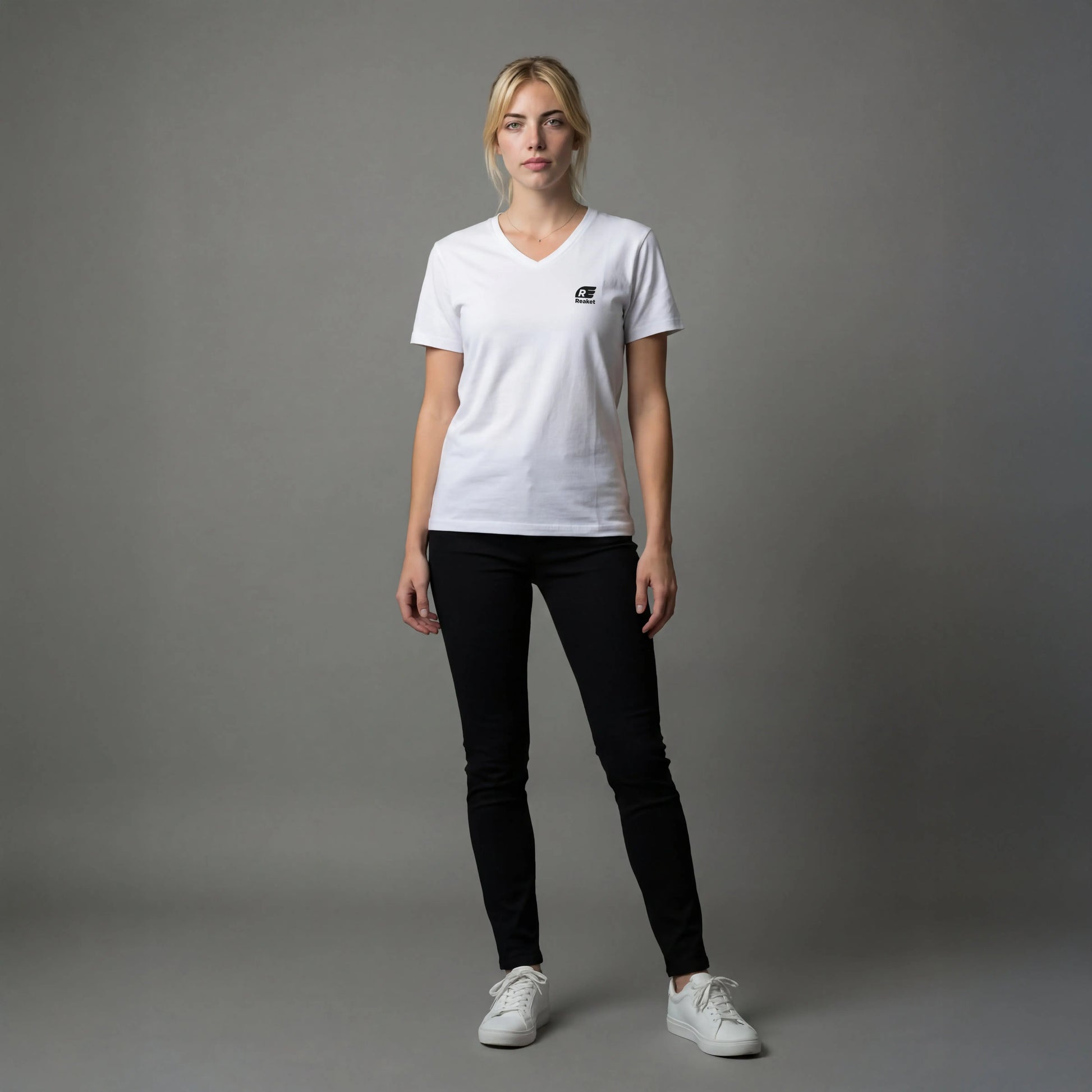 T-shirt V Korhogo Reaket, une marque de vêtements de sport